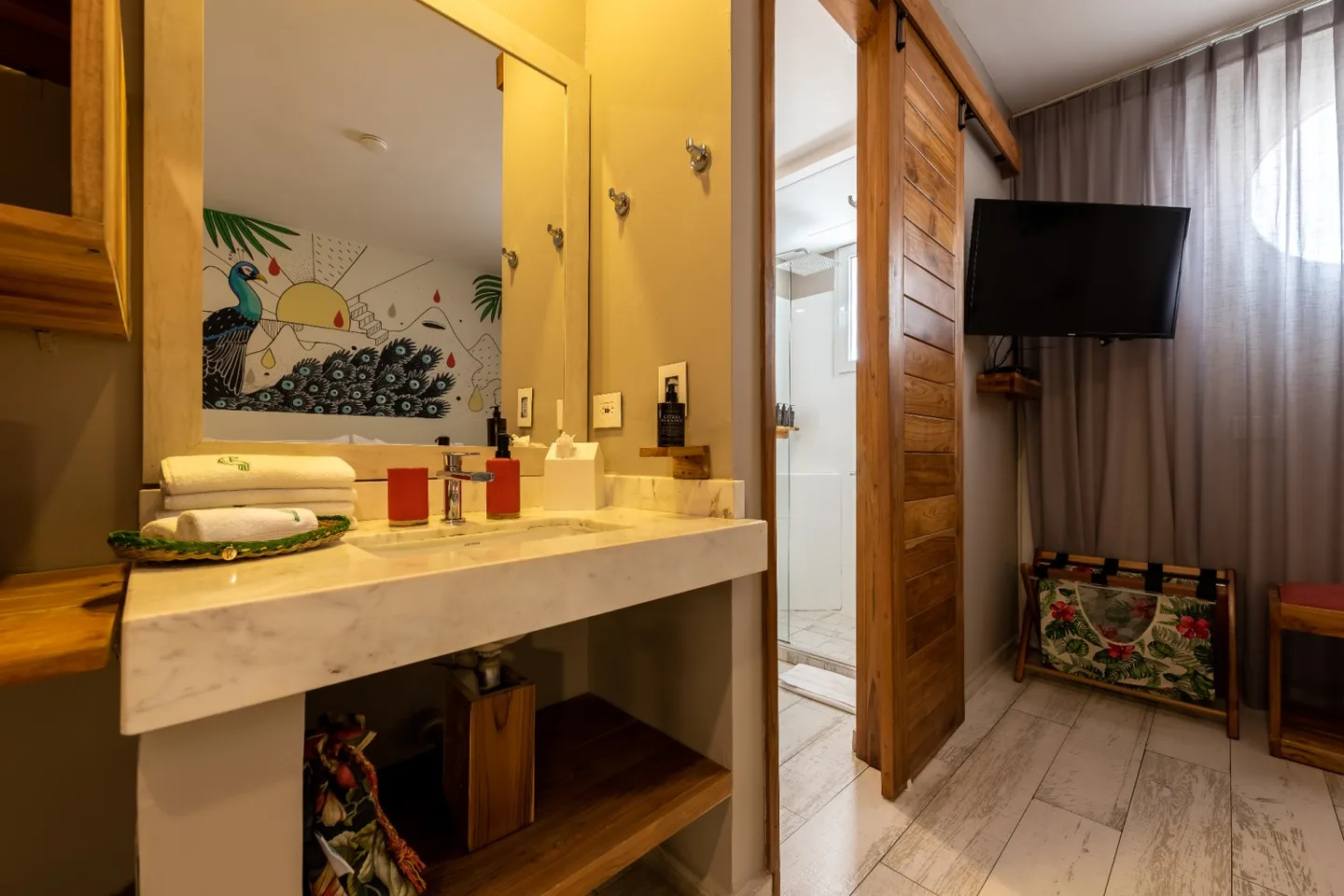 Bathroom — Standard Double/Twin — Townhouse Cartagena, San Diego, Walled Old Town